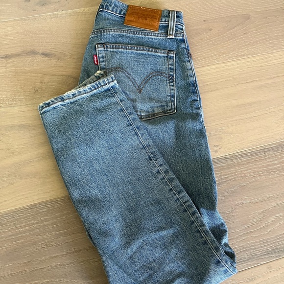 Levi’s wedgie straight jeans - Picture 3 of 7